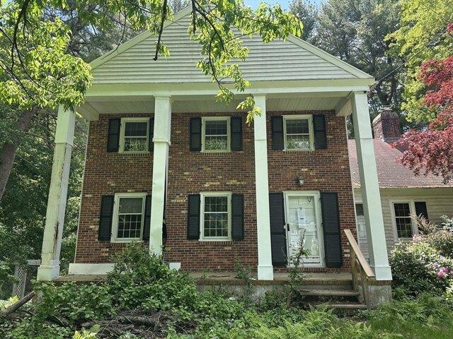 House for sale in Chelmsford, Massachusetts