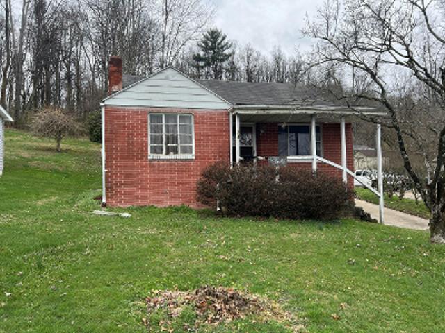 House for sale in Fairmont, West Virginia