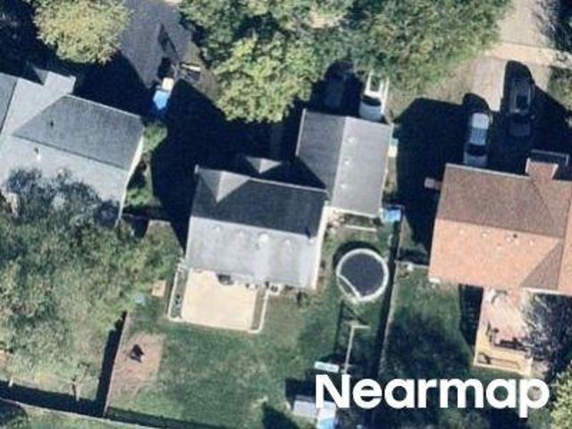 House for sale in Grayslake, Illinois