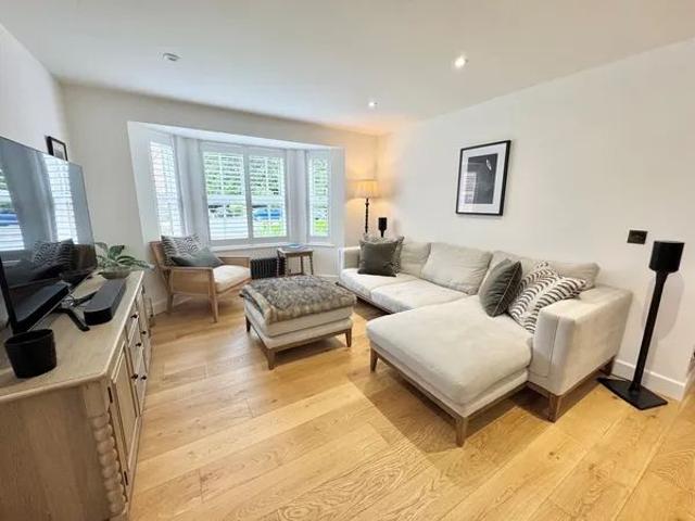 Apartment for rent in Calderstones