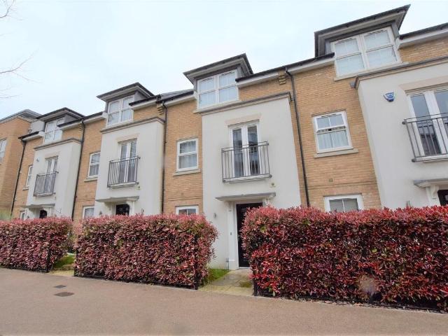 Apartment for rent in Drayton Garden Village, Greater London