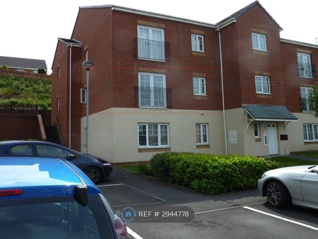 Apartment for rent in Briton Ferry, Wales