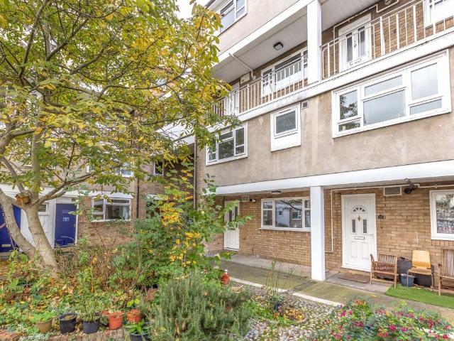 Apartment for rent in Surbiton, Greater London