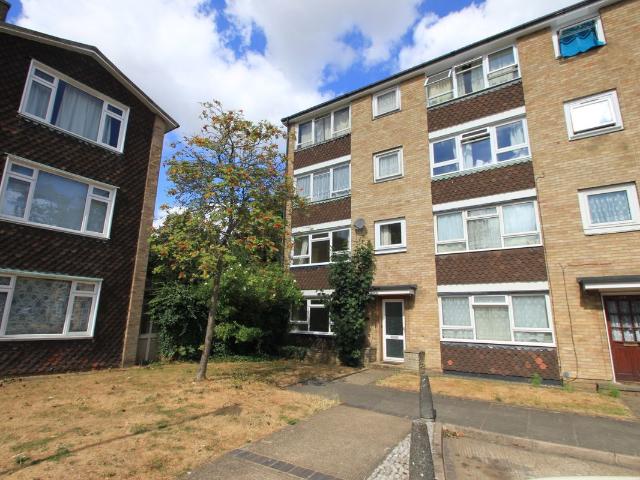 Apartment for rent in Surbiton, Greater London