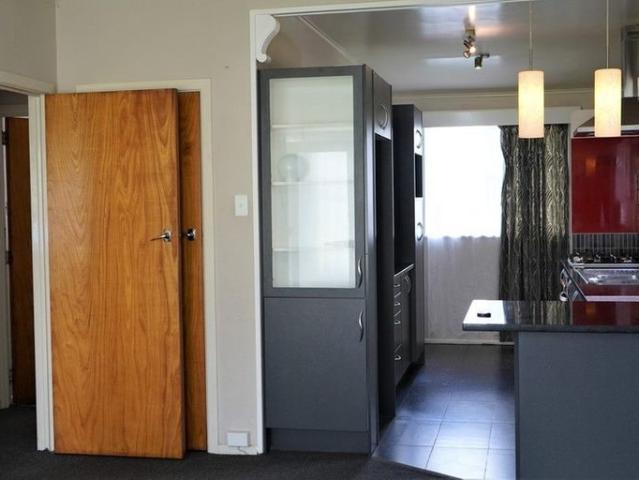 Apartment for rent in Penrose, Oroua County