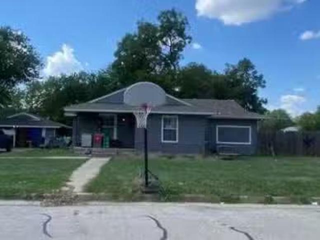 House for sale in Fort Worth
