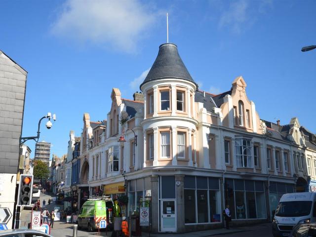 Studio for rent in Mount Ambrose, Cornwall