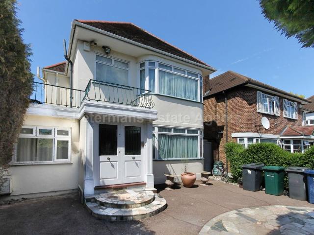 House for rent in The Hale, Greater London
