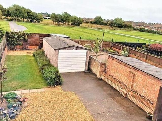 House for sale in Cleethorpes, North East Lincolnshire
