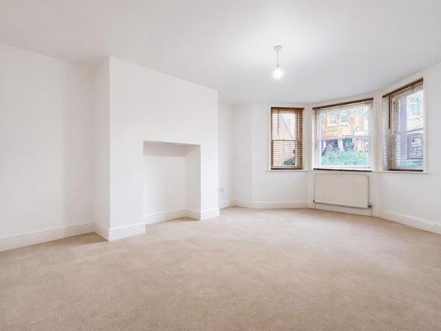 Apartment for rent in East Cliff, Acol