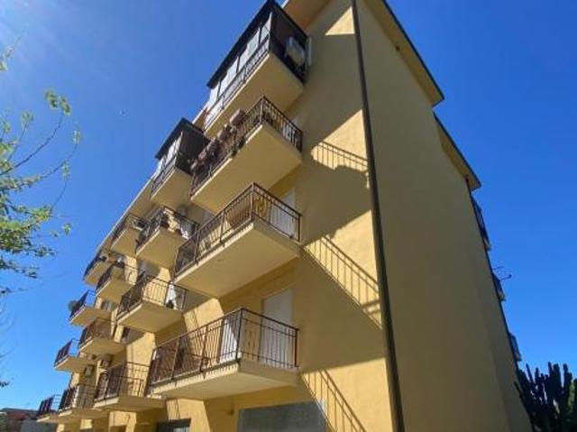 Appartamento in vendita a Calabria, Reggio Calabria