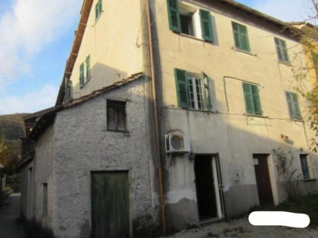 Appartamento in vendita a Montoggio, Liguria