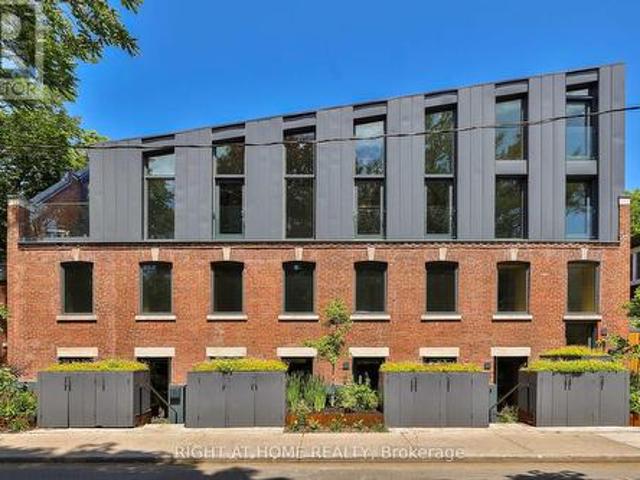 Condo for sale in Woburn, Ontario