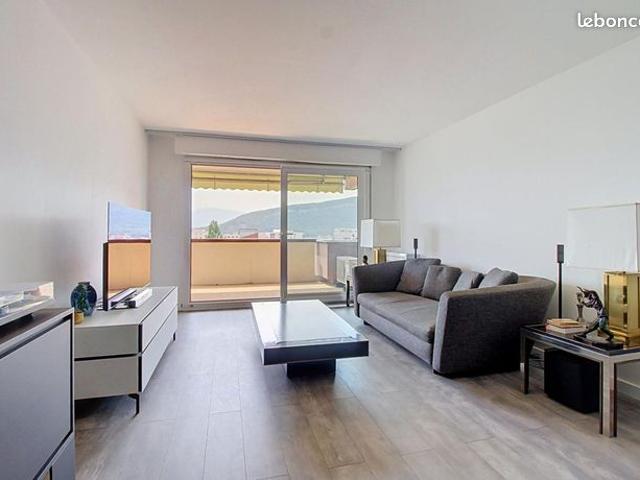 Appartement vente à Saint-Julien-en-Genevois, Ambilly