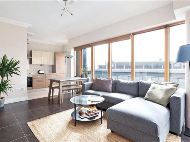 Flat for sale in Bluebell, Dublin