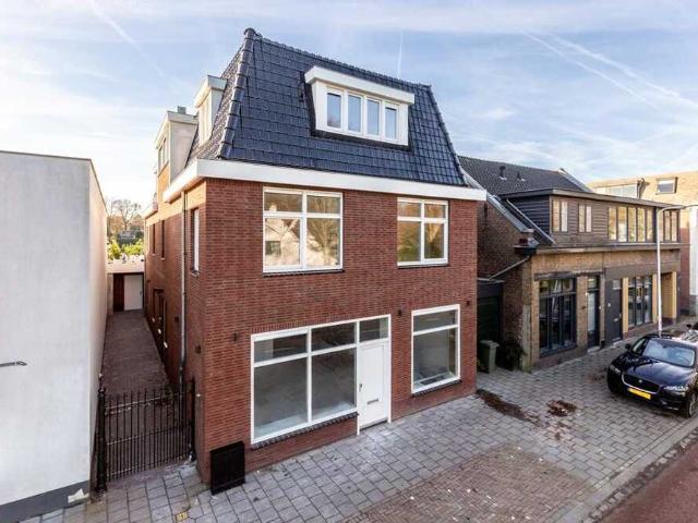 Appartement te huur in Bennebroek, Noord Holland