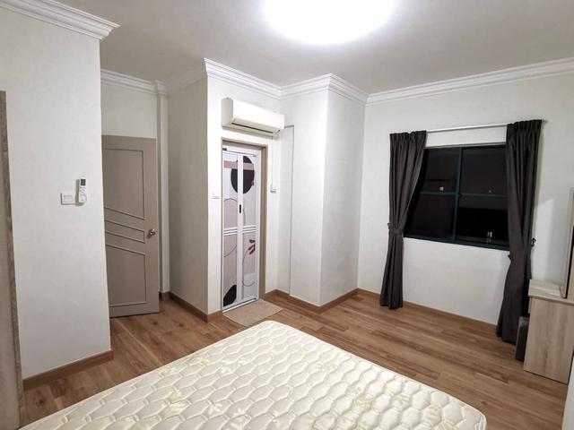 Condominium for sale in Malaka