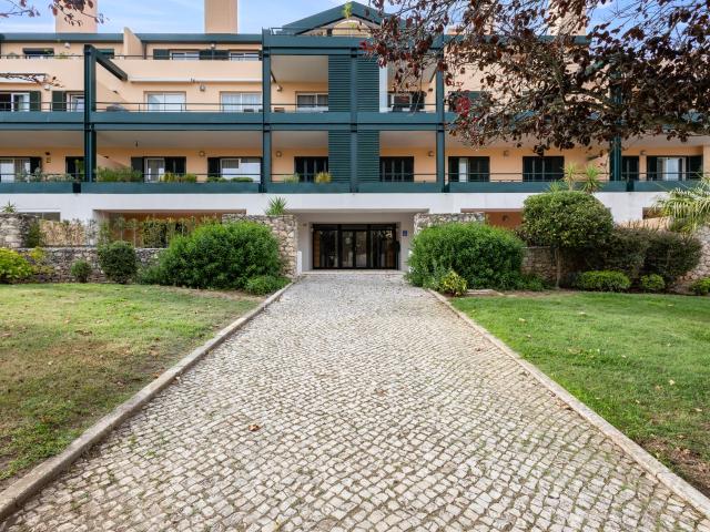 Apartamento venda em Belas, Lisboa