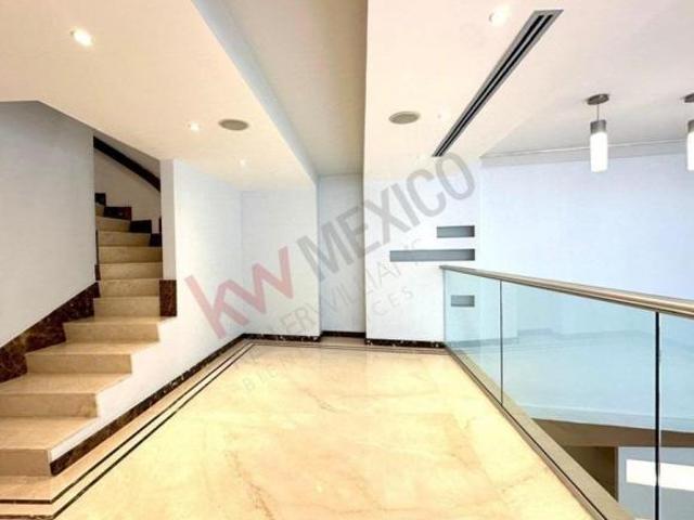 Penthouse de Lujo en Residencial El Ducal, Bosque Real
