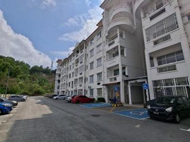 Apartment for sale in Tanjong Sepat, Selangor