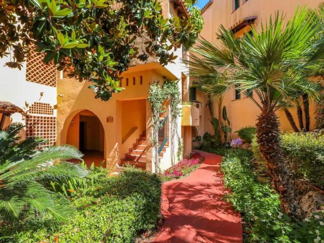 Casa en alquiler en Atalaya, Costa del Sol Occidental