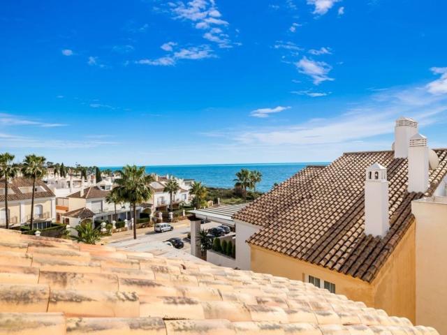 Casa en alquiler en Rícmar, Costa del Sol Occidental