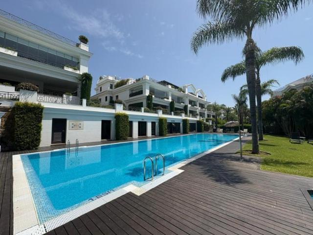 Ático en venta en Barriada Islas Canarias, Costa del Sol Occidental