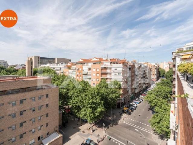 Ático en venta en Tetuán, Madrid