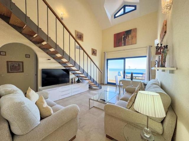 Ático en venta en Castillo de la Duquesa, Costa del Sol Occidental
