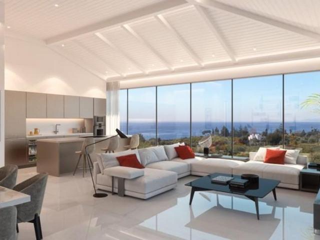 Ático en venta en Rio Real, Costa del Sol Occidental