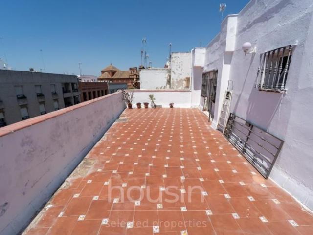 Ático en venta en Triana, Sevilla