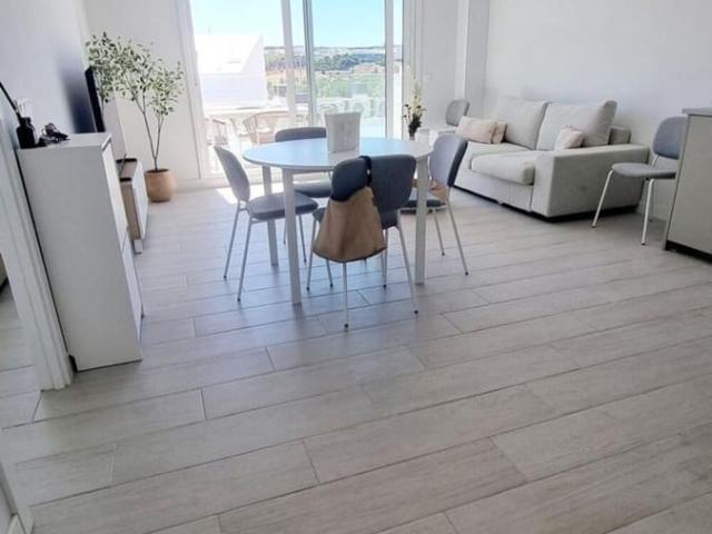 Casa en alquiler en Nueva Atalaya, Costa del Sol Occidental