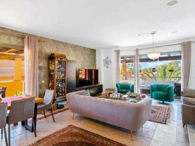 Casa en alquiler en La Alquería-El Paraíso, Costa del Sol Occidental