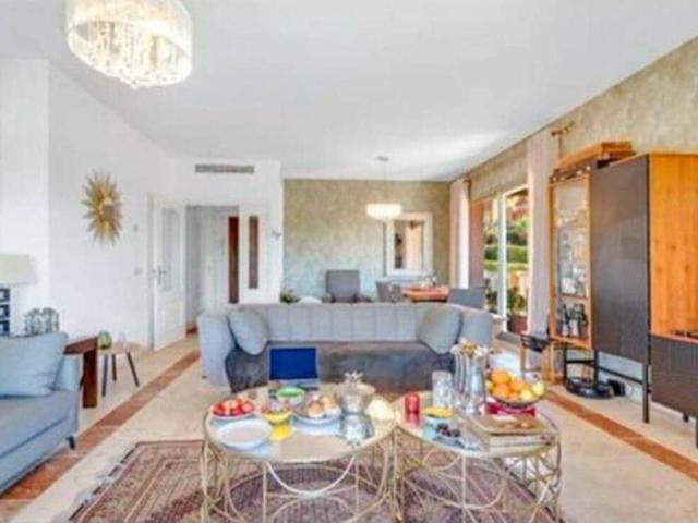 Casa en alquiler en La Alquería-El Paraíso, Costa del Sol Occidental