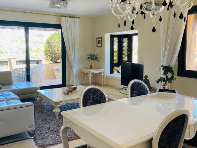 Casa en alquiler en Nueva Atalaya, Costa del Sol Occidental