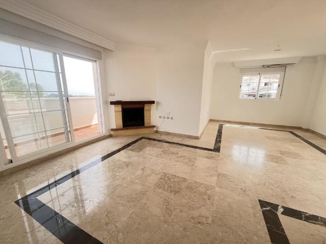 Casa en alquiler en Rio Real, Costa del Sol Occidental