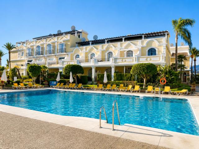 Casa en alquiler en Nueva Andalucía, Costa del Sol Occidental