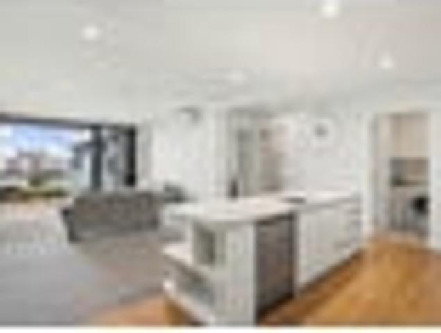 Apartment for sale in Takapuna, Devonport-Takapuna