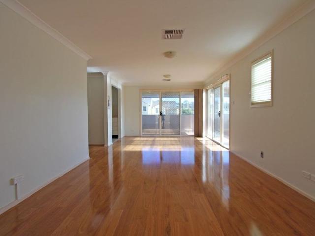 Apartment for rent in Wadalba, New South Wales