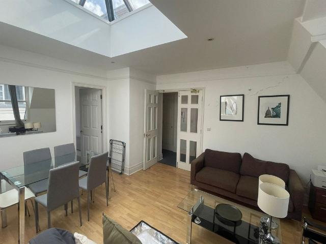 House for rent in Blackfriars, Lyons