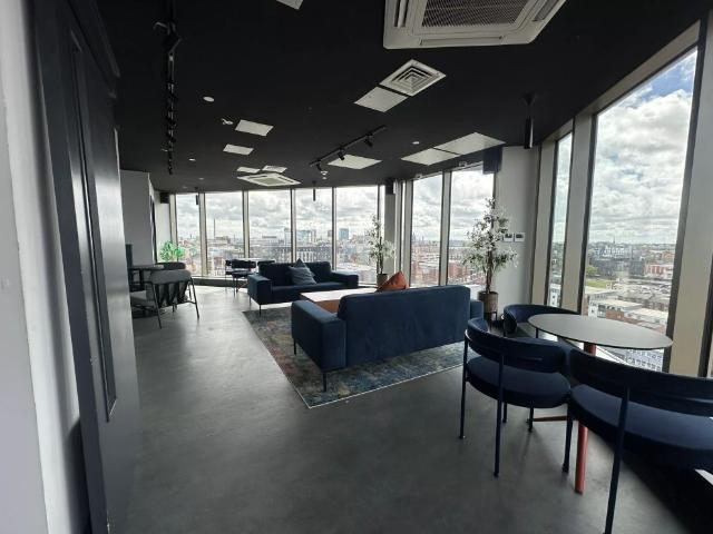 Room for rent in Islington, Calderstones