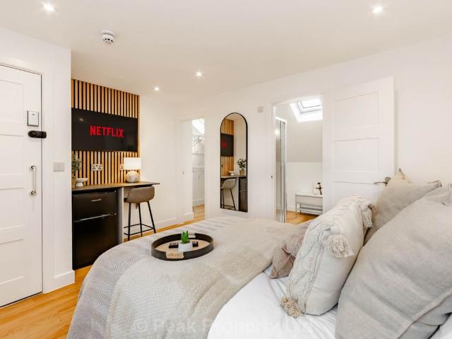 House for rent in Alton Barnes, Essex