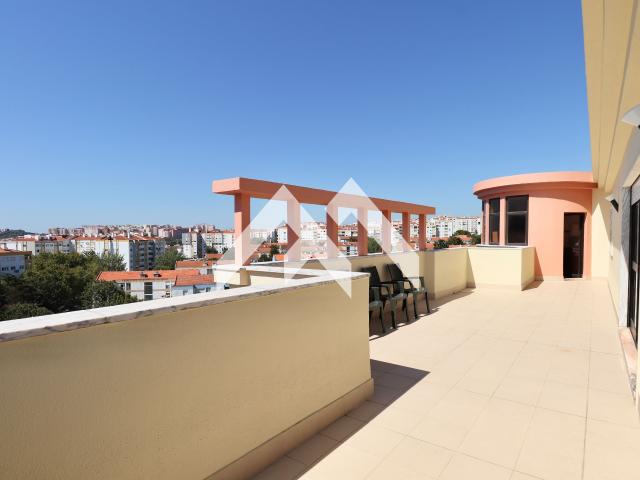 Apartamento venda em Moinho Encarnado, Massamá e Monte Abraão