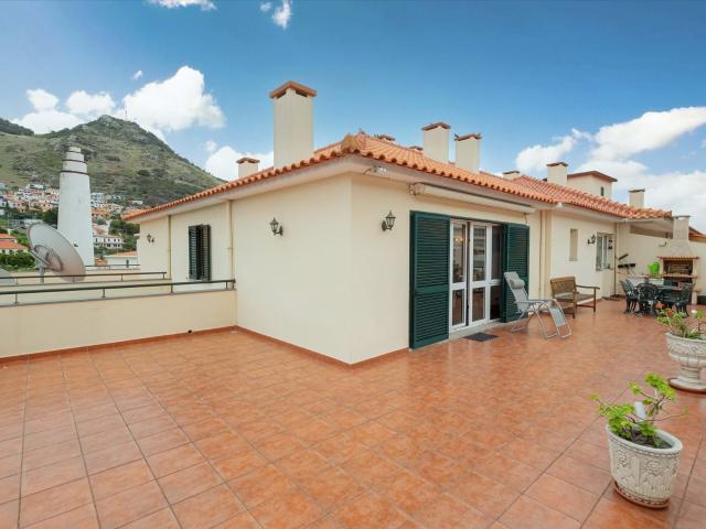 Apartamento venda em Pontinha, Machico