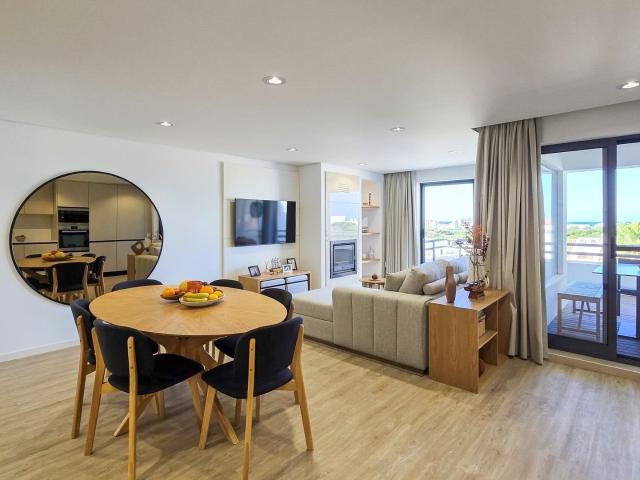 Apartamento venda em Quarteira, Loulé