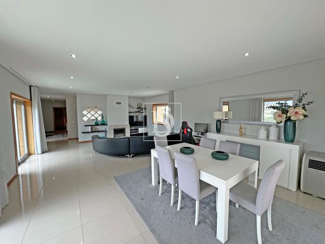 Apartamento venda em Vila Nova De Famalicão, Braga