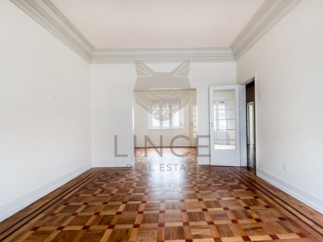 Apartamento venda em Santo António, Lisboa