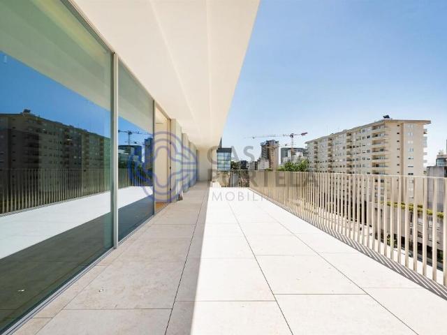 Apartamento venda em Porto