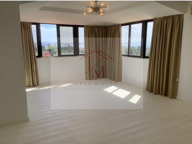 Apartamento venda em Visconde da Luz, Cascais