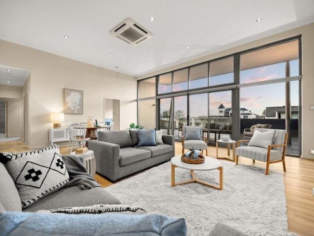 Apartment for sale in Parklands, Western Australia